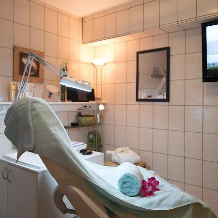 Hotels Haus Waterkant & Strandvilla Eils 3*