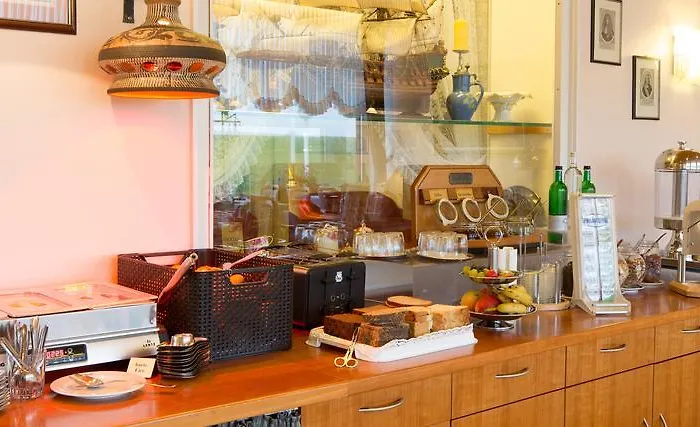 Отель Haus Waterkant & Strandvilla Eils